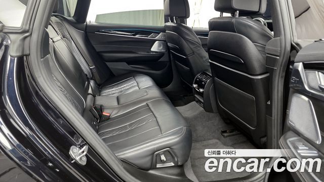 BMW Gran Turismo 2022 — photo 12