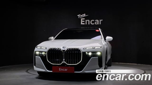 BMW 7-Series 2024 — photo 3
