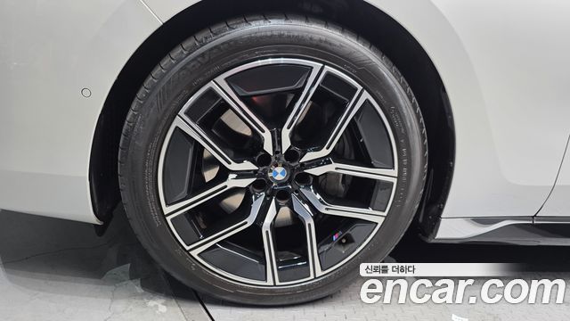 BMW 7-Series 2024 — photo 5
