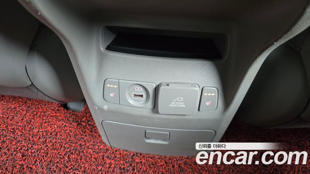 Kia Canival 2016 — photo 19