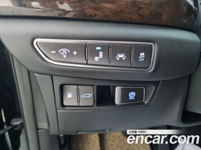 Genesis EQ900 2016 — photo 12