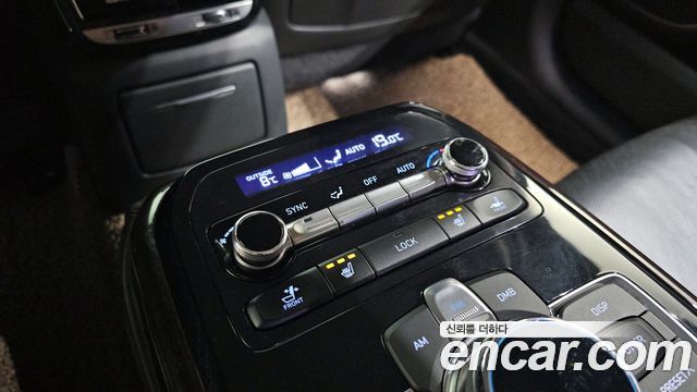 Genesis EQ900 2016 — photo 18