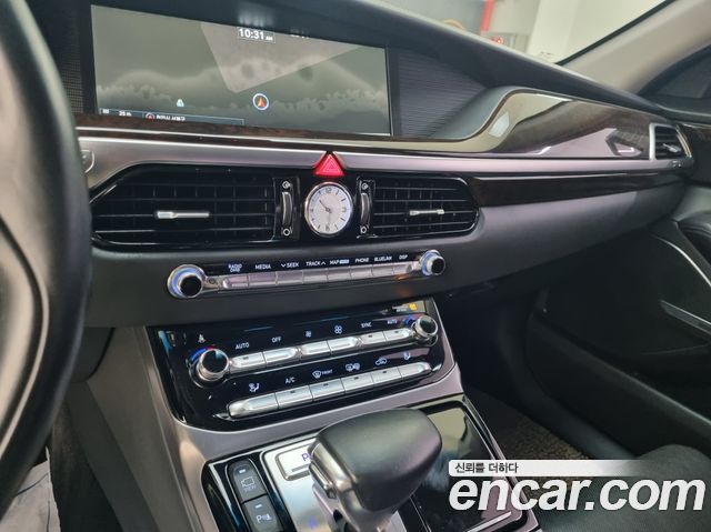 Genesis EQ900 2016 — photo 20