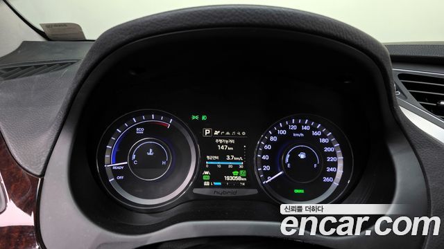Hyundai Grandeur 2016 — photo 8