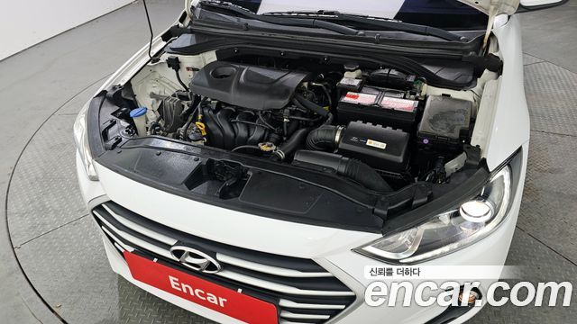 Hyundai AVANTE 2018 — photo 6