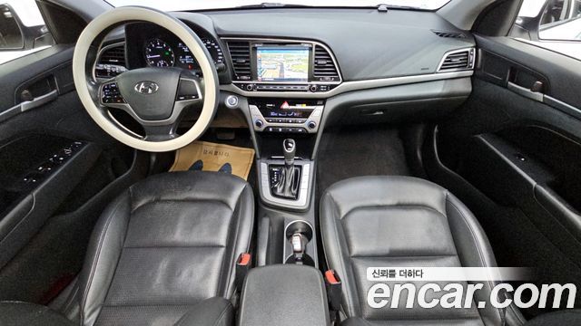 Hyundai AVANTE 2018 — photo 7