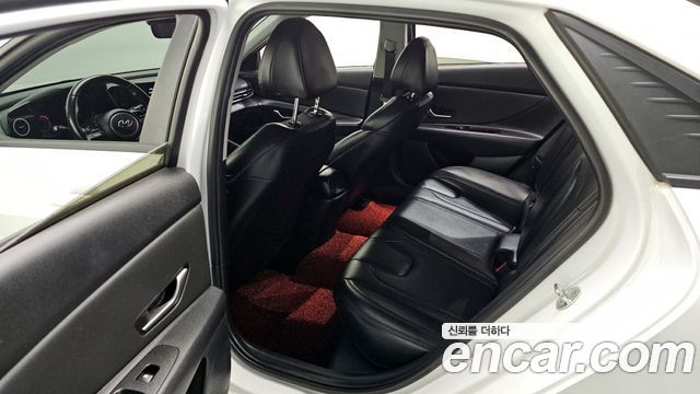 Hyundai AVANTE 2021 — photo 11