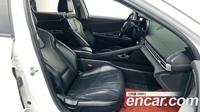 Hyundai AVANTE 2021 — photo 12