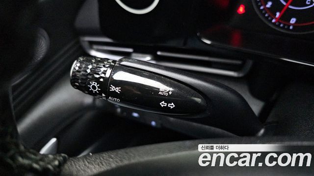Hyundai AVANTE 2021 — photo 17