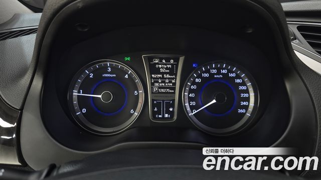 Hyundai Grandeur 2016 — photo 8