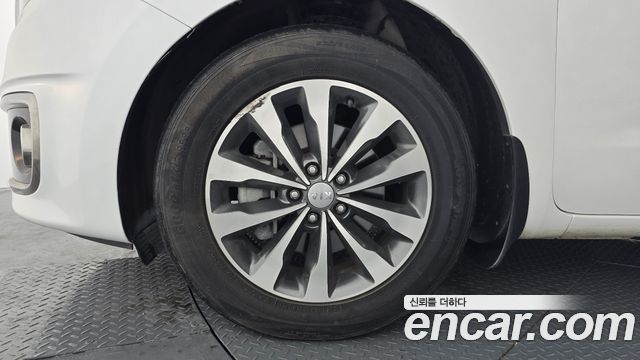 Kia Canival 2018 — photo 5