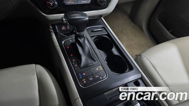 Kia Canival 2018 — photo 9