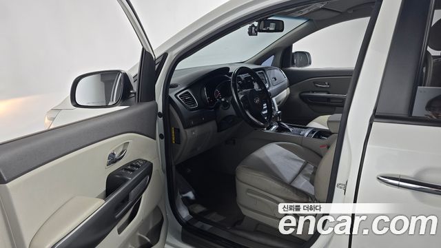 Kia Canival 2018 — photo 10