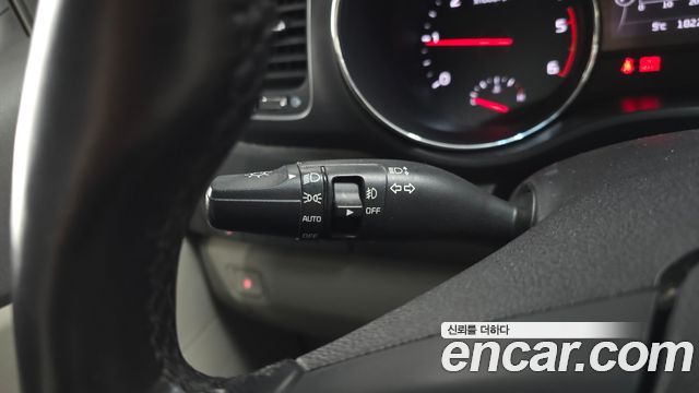 Kia Canival 2018 — photo 17