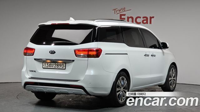 Kia Canival 2018 — photo 2
