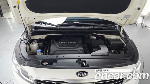 Kia Canival 2018 — photo 6