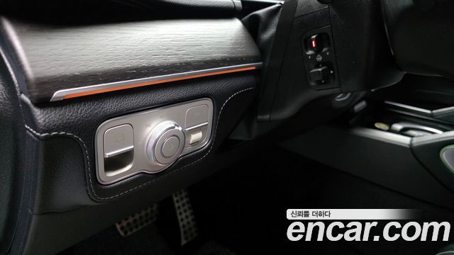Mercedes-Benz GLS-Class 2021 — photo 14