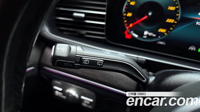 Mercedes-Benz GLS-Class 2021 — photo 16