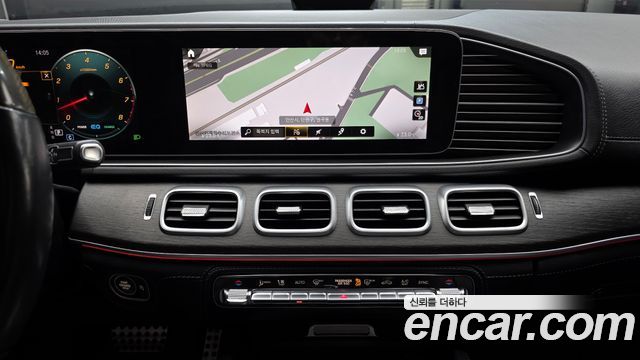 Mercedes-Benz GLS-Class 2021 — photo 18