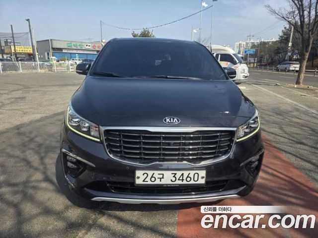 Kia Canival 2019 — photo 2