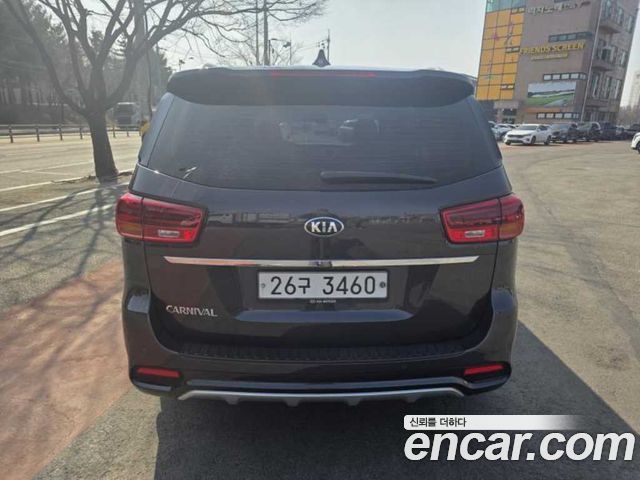 Kia Canival 2019 — photo 4