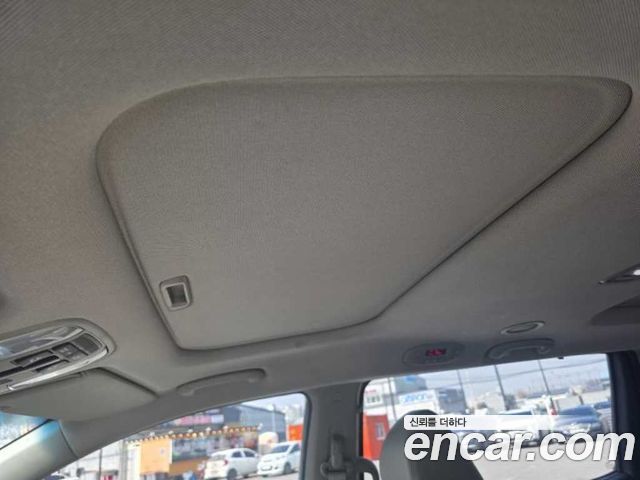 Kia Canival 2019 — photo 11