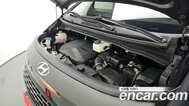 Hyundai Staria 2023 — photo 6