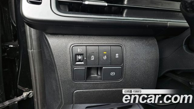 Hyundai Staria 2023 — photo 13