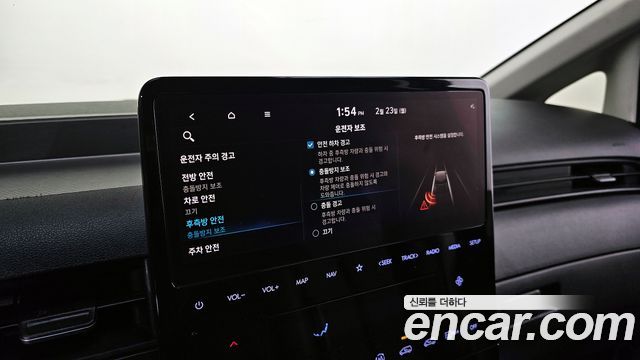 Hyundai Staria 2023 — photo 18
