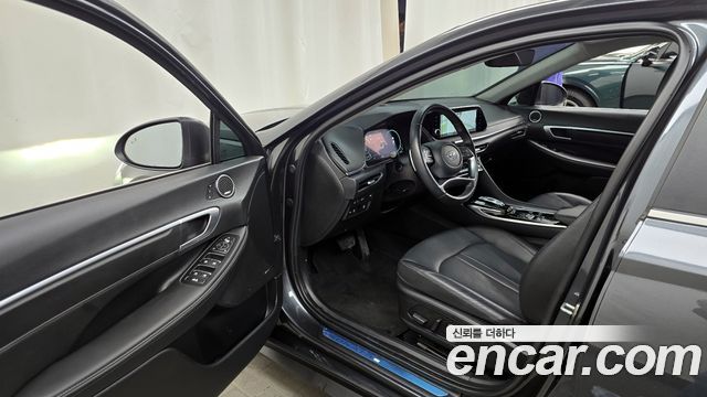 Hyundai Sonata 2022 — photo 10