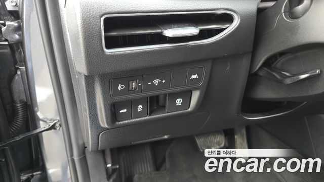 Hyundai Sonata 2022 — photo 17