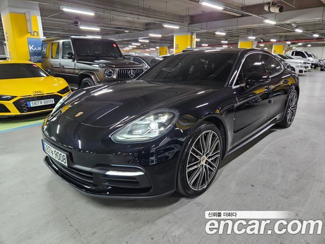 Porsche Panamera 2018 — photo 1