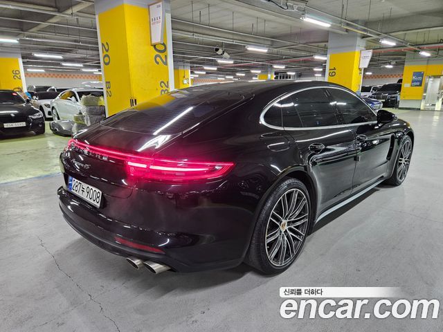 Porsche Panamera 2018 — photo 3