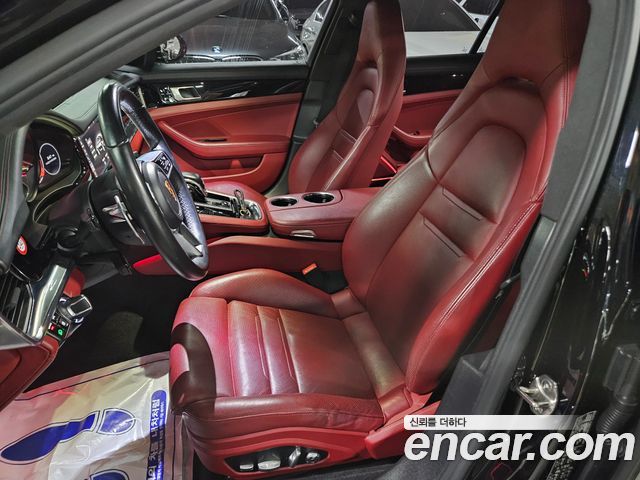 Porsche Panamera 2018 — photo 6