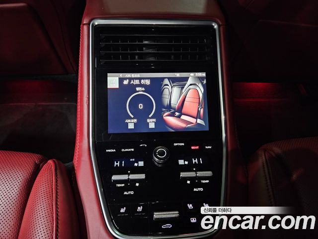 Porsche Panamera 2018 — photo 14