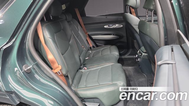Genesis GV70 2022 — photo 12
