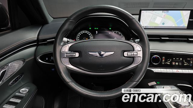 Genesis GV70 2022 — photo 13