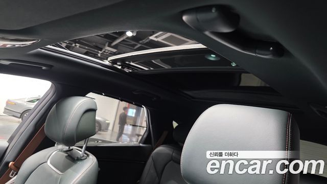 Genesis GV70 2022 — photo 17
