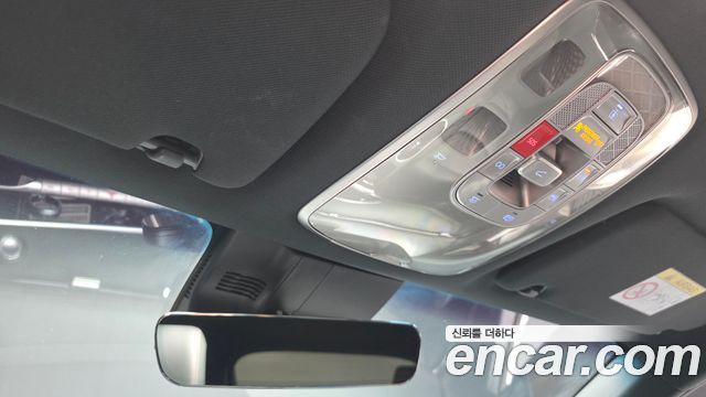 Genesis GV70 2022 — photo 19