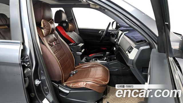 KG Mobility Rexton 2018 — photo 11