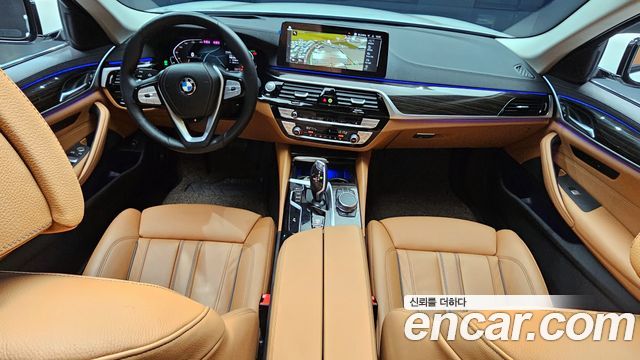 BMW 5-Series 2023 — photo 7