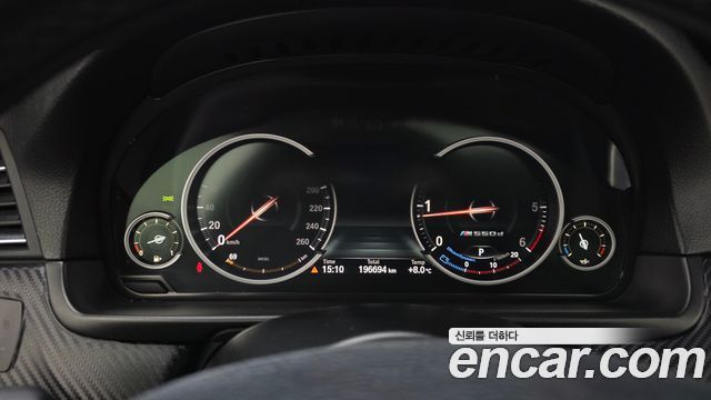 BMW 5-Series 2013 — photo 8