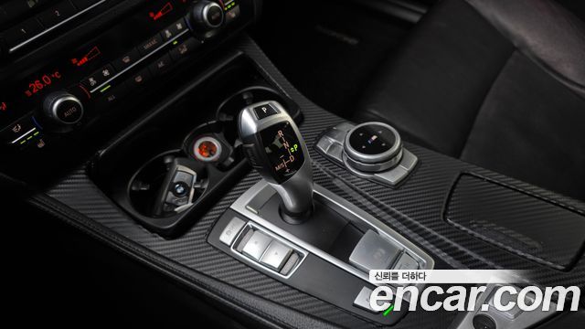 BMW 5-Series 2013 — photo 9