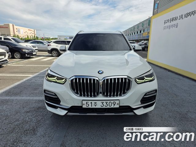 BMW X5 2019 — photo 1