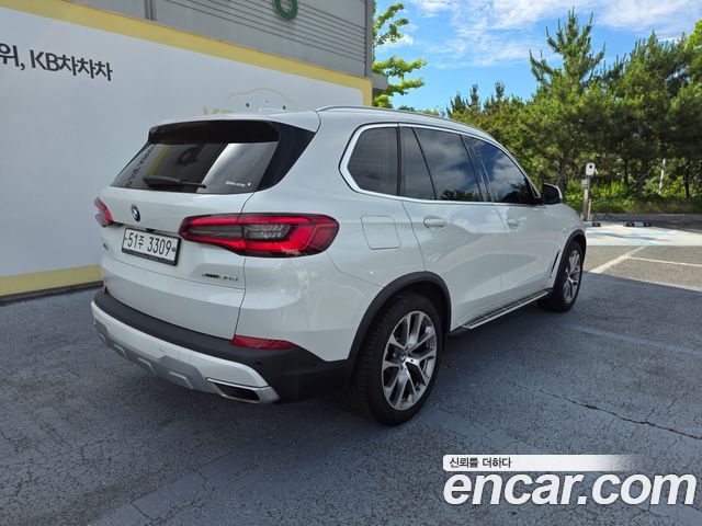 BMW X5 2019 — photo 4