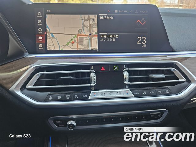 BMW X5 2019 — photo 14