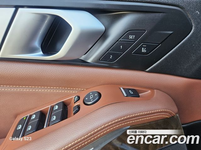 BMW X5 2019 — photo 17