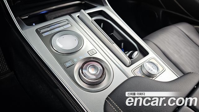 Genesis GV80 2022 — photo 9