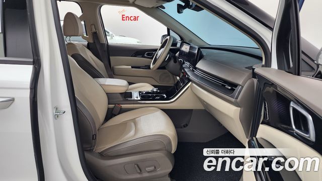 Kia Canival 2022 — photo 11