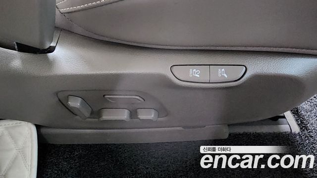 Kia Canival 2022 — photo 18